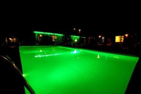 Villa (apartment F) — Pool — Lake Idro Vesta